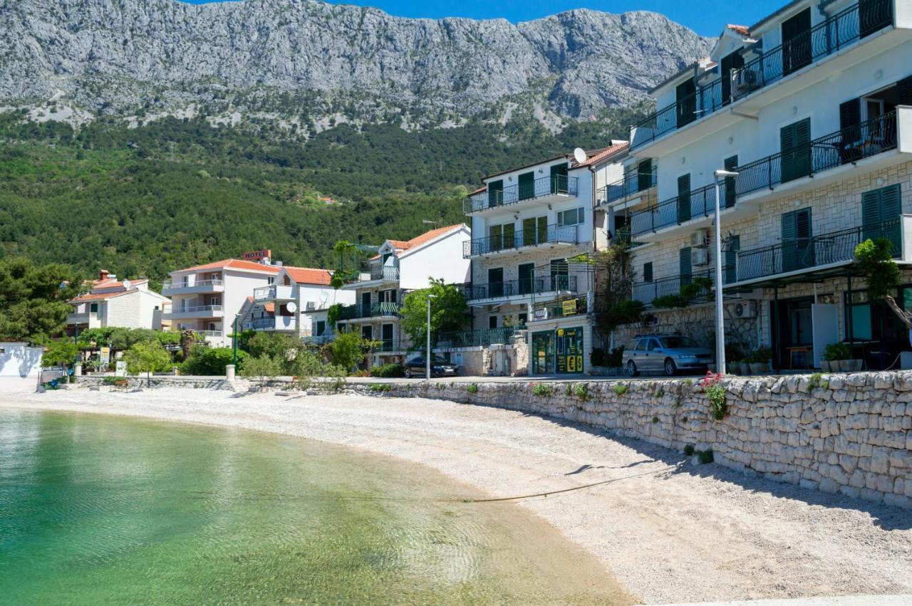 Apartments Ivica - Beachfront Drvenik  Extérieur photo